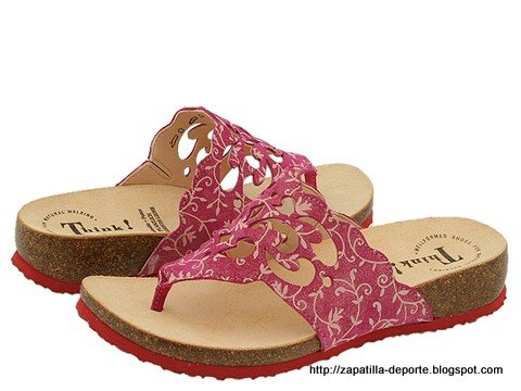 Worn slippers:M736-884430