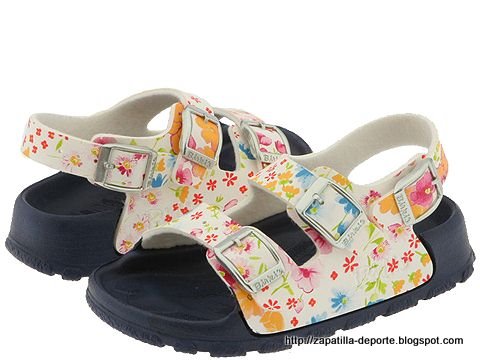 Worn slippers:C056-884539