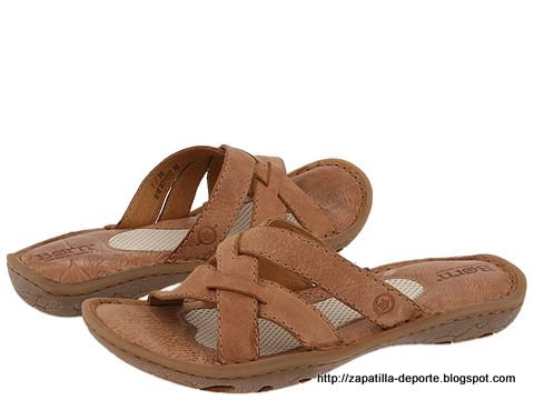 Worn slippers:V924-884556