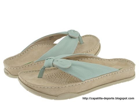 Worn slippers:DR734~(884606)