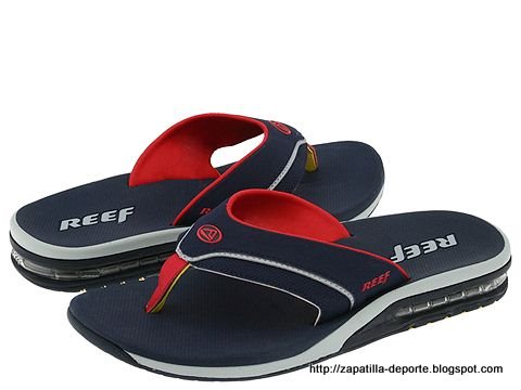 Worn slippers:slippers-885474
