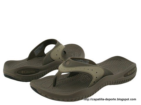 Worn slippers:worn-885488