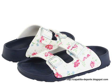 Worn slippers:worn-885737