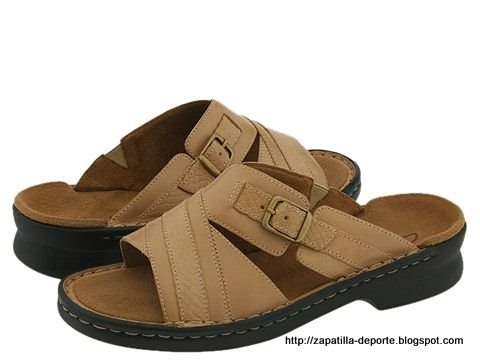 Worn slippers:slippers-884227