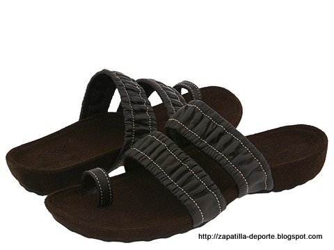Worn slippers:worn-884326