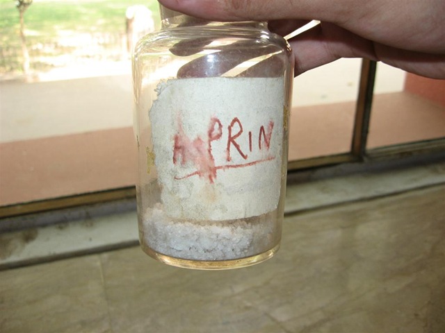 [aspirin pharmacogy lab specimen[2].jpg]