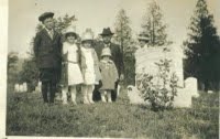 [Grampie, Grammie behind the tombstone Joy, Laurel, Bessie, Valeda[2].jpg]
