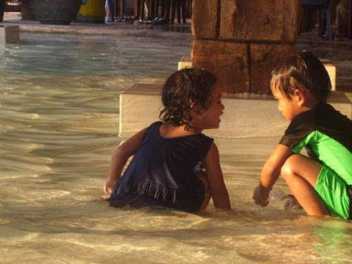 Berenang yukk Annisa@Margorejo Surabaya