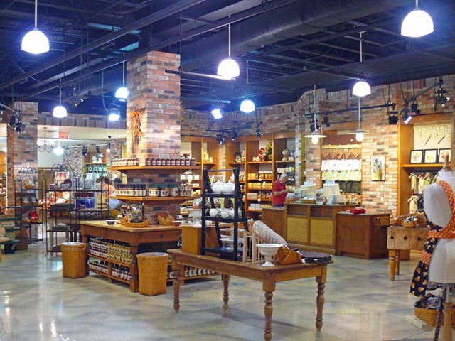 [Longaberger's interior[4].jpg]