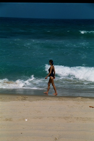 [Cucumba - Anna walking the beach[3].jpg]