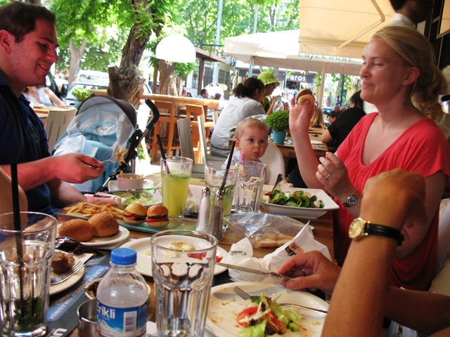 [Erenköy  IMG_2912 Luch for ML and parents[3].jpg]