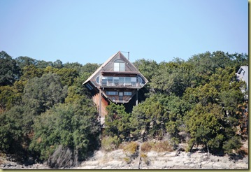 Lake Trvis - Diamond shaped house