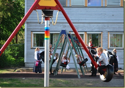 2011-05-17_0806 Kids playing