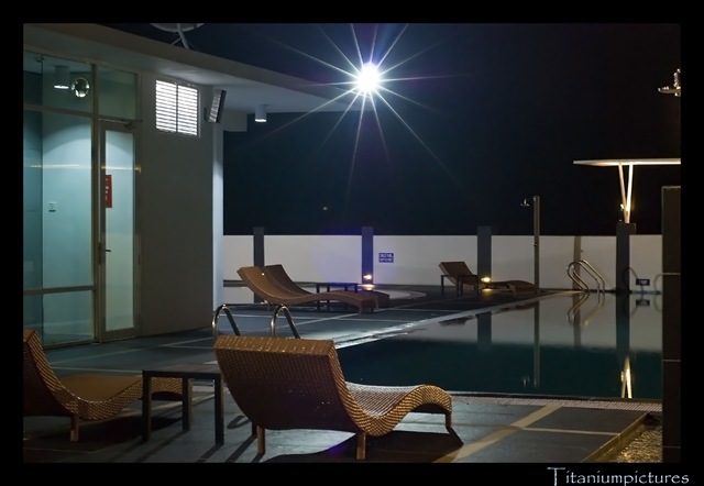 [Flemington Swimming Pool 03_filtered[3].jpg]