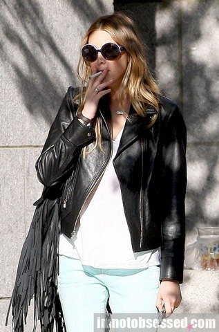 [Whitney Port 05[3].jpg]