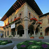 Piazza Rosmini 2.jpg