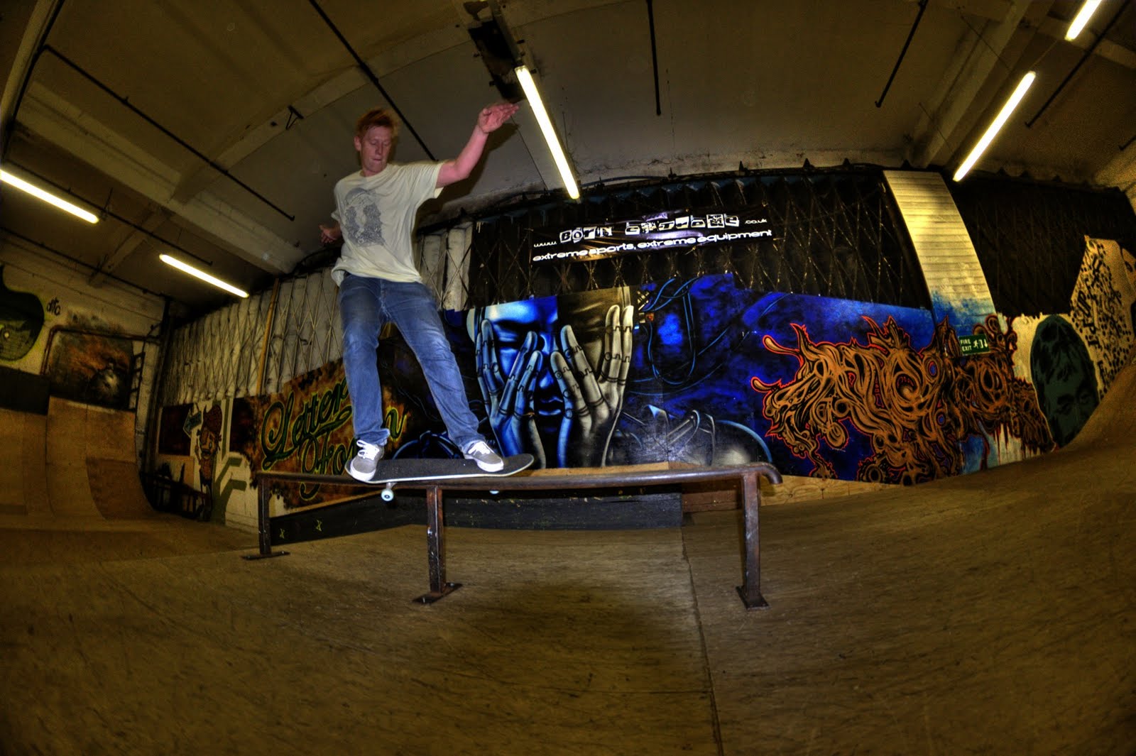 [sam crook[3].jpg]