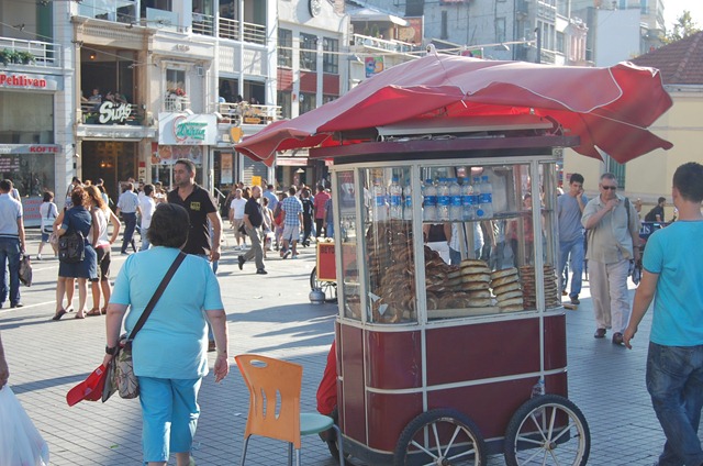 [Turkia 2009 - Estambul  - Istiklal Caddesi    500[2].jpg]