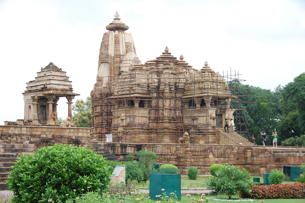 [India 2010 -Kahjuraho  , templos ,  19 de septiembre   99[3].jpg]