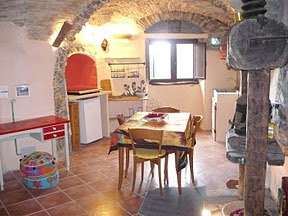 Liguria holiday apartments rental Italy | Montegrazie (IM)