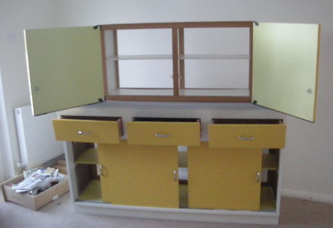 [retro70skitchenunit[2].png]