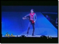 MJ_performs4