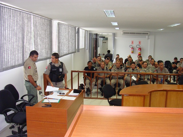 [Cia de Policia (10)[2].jpg]