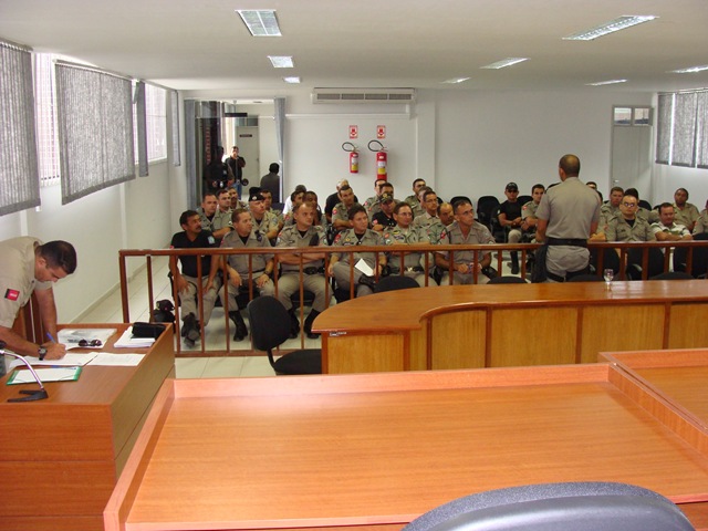 [Cia de Policia (9)[2].jpg]