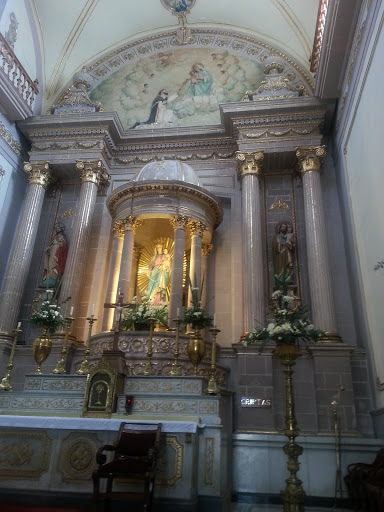 Virgen Del Rosario