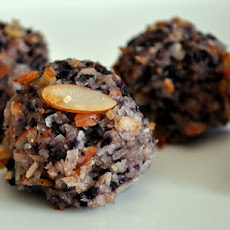 Blueberry Almond Macaroons