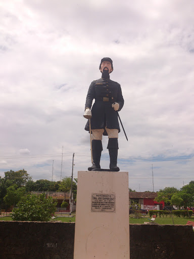 Monumento Gral Jose Eduvigis Diaz