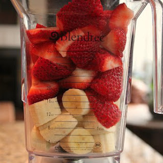 7 Secret Steps To Make Strawberry-Banana Smoothie!