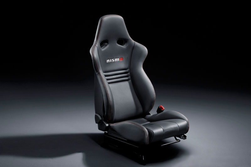 [Nismo_R35_Recaroseat[6].jpg]