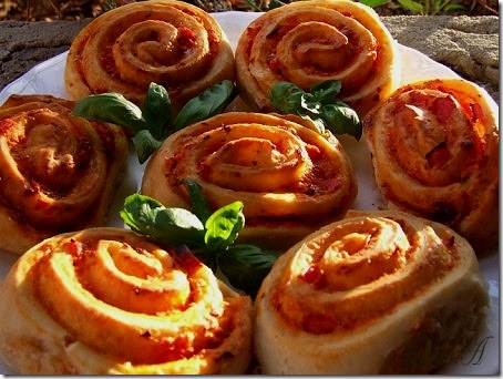 Pinwheels and mozzarella (the spiral of mozzarella) () Pinwheels and mozzarella (the spiral of mozzarella) ()