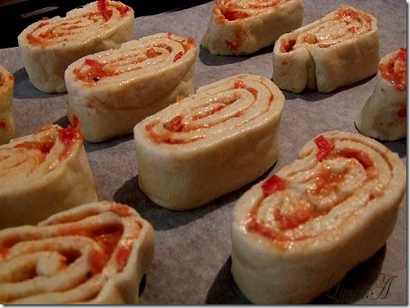 Pinwheels and mozzarella (the spiral of mozzarella) () Pinwheels and mozzarella (the spiral of mozzarella) ()