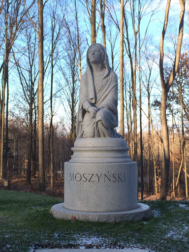 Moszynski Statue 