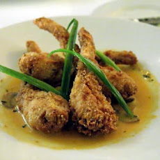 Fried Frog Legs with Creamy Onion-Mushroom Gravy