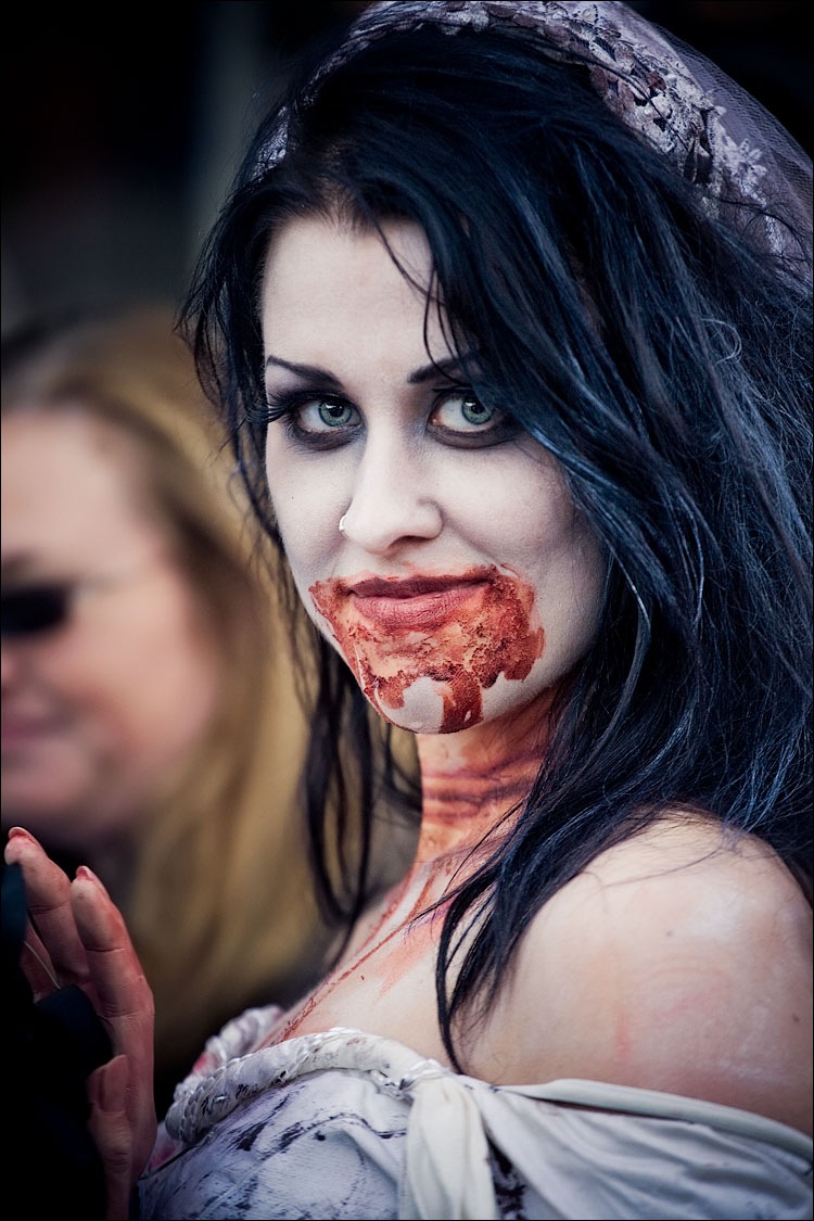 [toronto_zombie-walk_08[6].jpg]