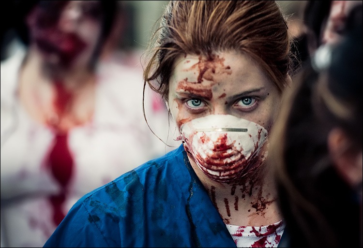 [toronto_zombie-walk_01[6].jpg]