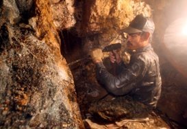 [mineworker[2].jpg]