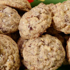 Super Yummy Chocolate Chunk Oatmeal Cookies