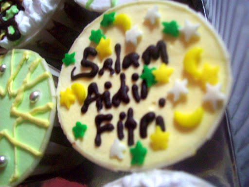 raya cupcakes | anisbakery.net Raya themed Cupcakes | AnisBakery.net