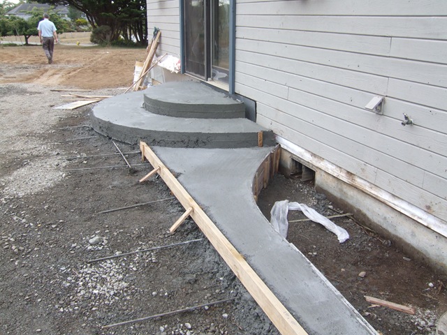 [construction 004[2].jpg]