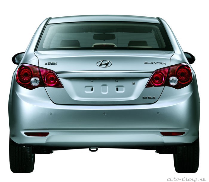 [auto-diary.ru_Hyundai_Elantra_5.jpg]