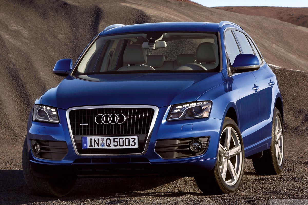 [auto-diary.ru_Audi_Q5_8.jpg]
