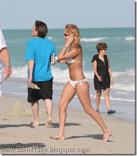 Jessica-Alba-Bikini-2