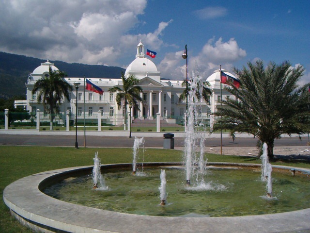[National Palace in Port[3].jpg]