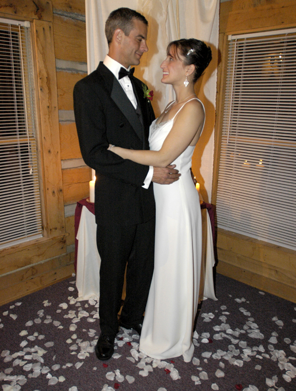 http://lh3.ggpht.com/bodyflight.net/SNMztVV2iqI/AAAAAAAABIU/nlKe_dpfPro/s800/wedding-bridegroom.jpg