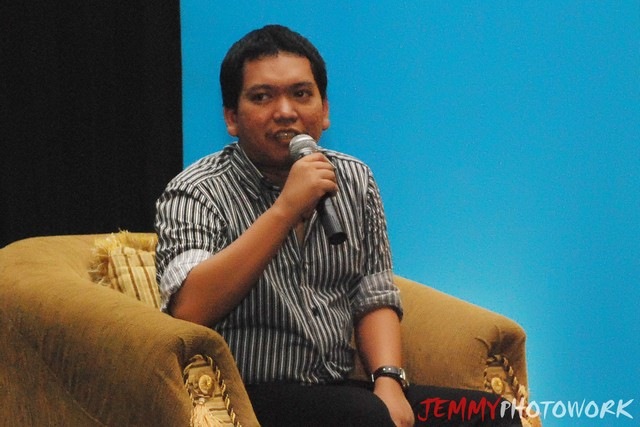 [pembicara 7[3].jpg]