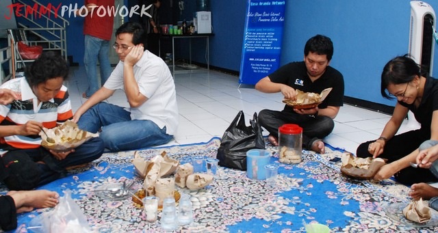 [makan 2[5].jpg]